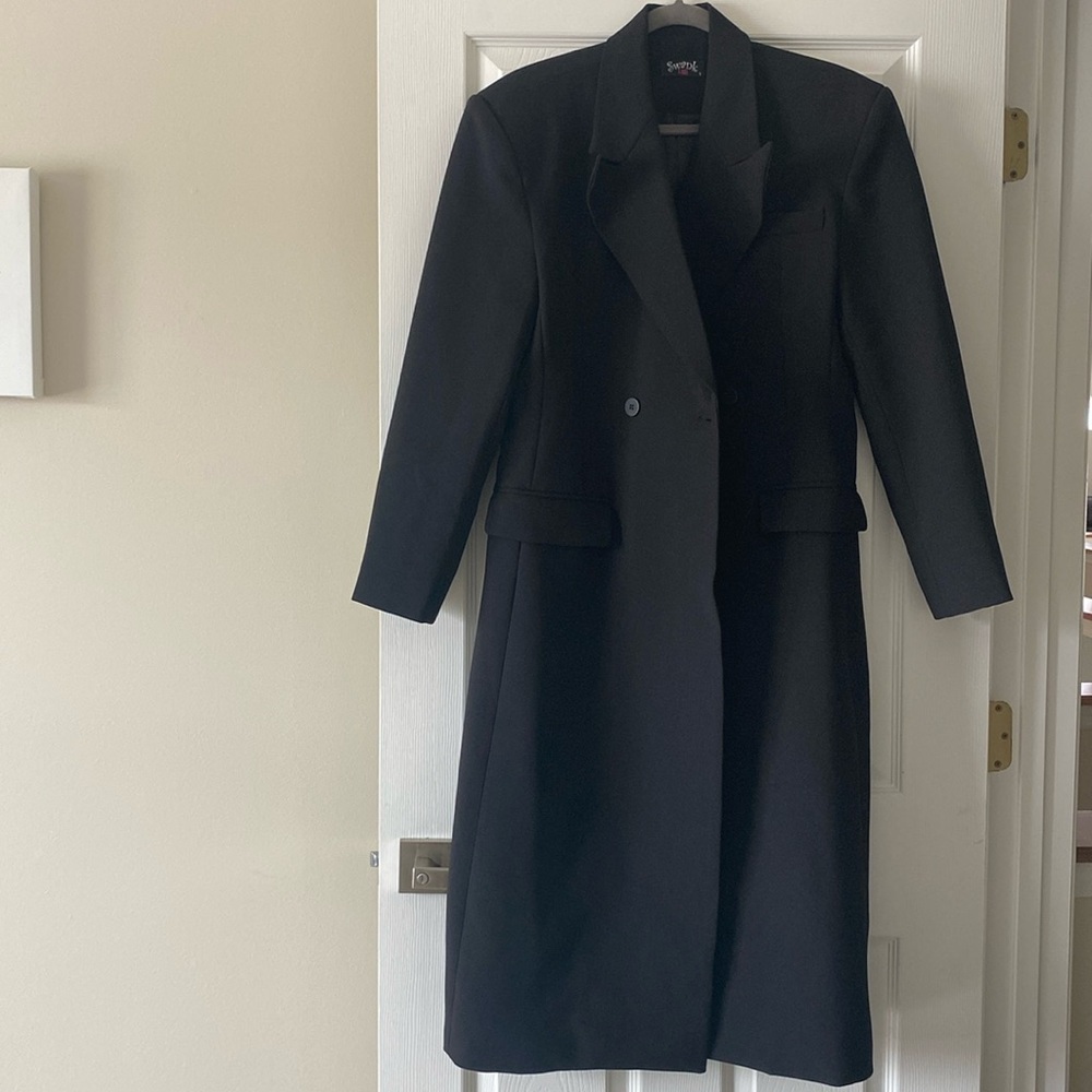 Exaggerated Shoulder Maxi Blazer Coat Balenciaga Vibes - Picture 4 of 8